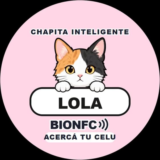Chapita de Lola: Gata tricolor en rosa claro
